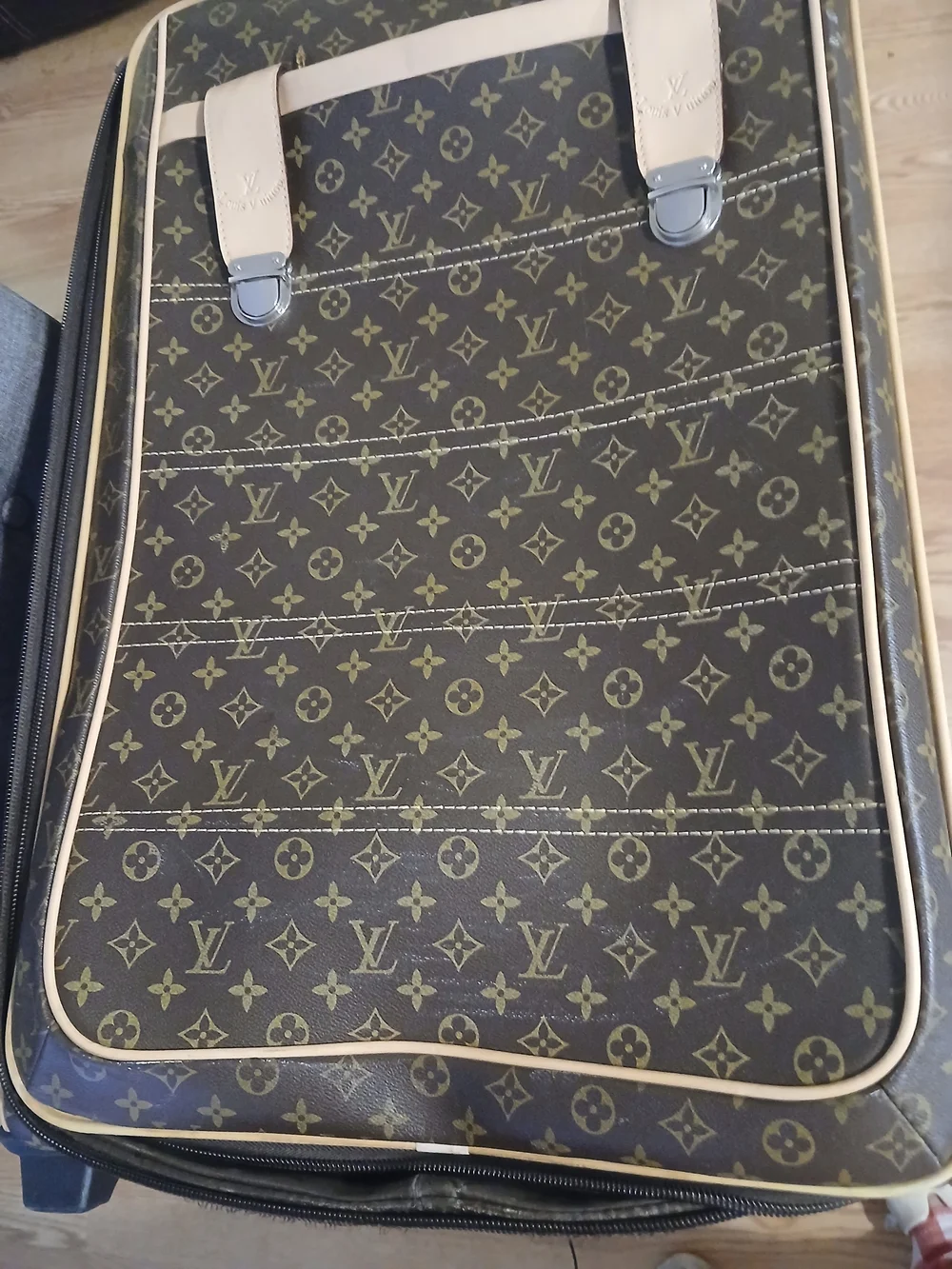 Designer-Style Brown Monogram Rolling Duffel with Tan Trim